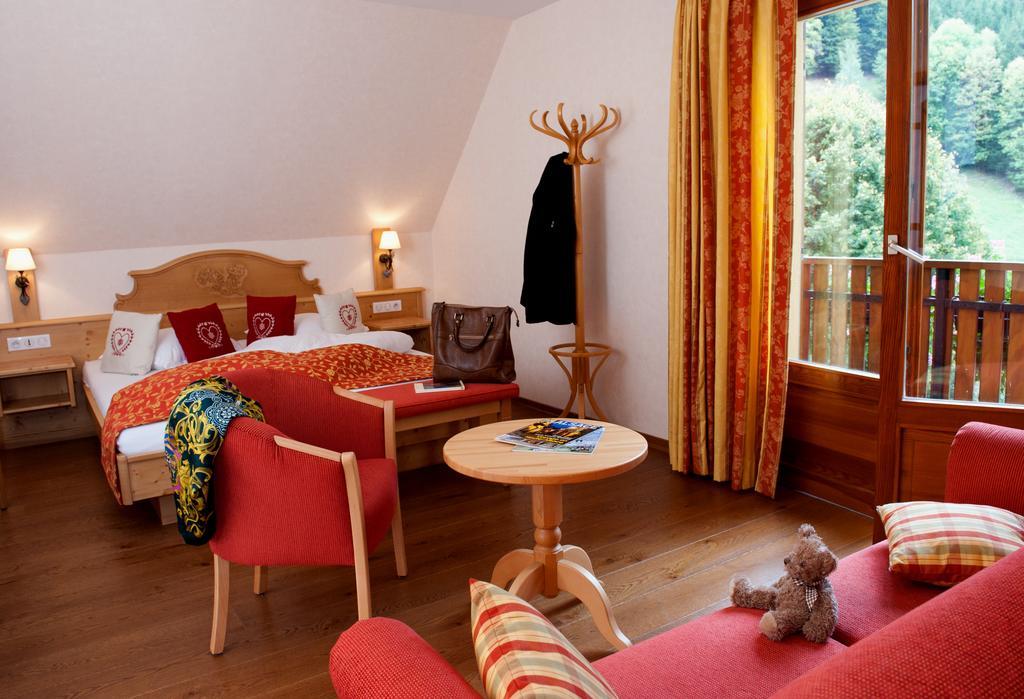 Logis Auberge Du Mehrbachel - Hotel & Restaurant Saint-Amarin Buitenkant foto