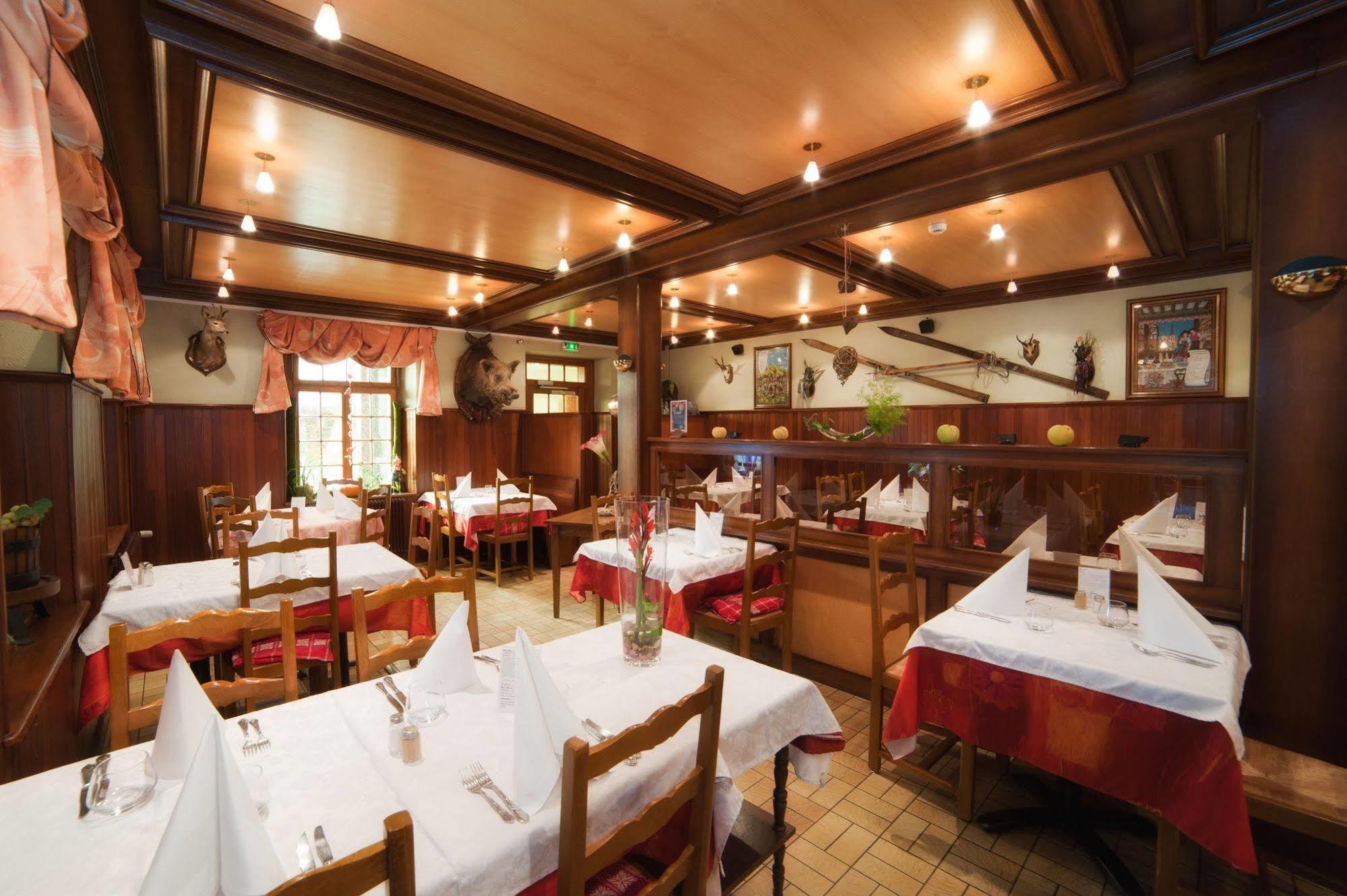 Logis Auberge Du Mehrbachel - Hotel & Restaurant Saint-Amarin Buitenkant foto